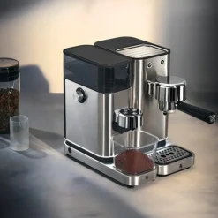 Lumero Set: WMF Lumero Espresso Siebträgermaschine und Espressomühle