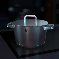 Premium-Koch-Set: WMF Iconic Topf-Set, 4-teilig, Ultimate Stielpfannen, 2 Stück, und Pfannenwender