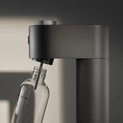 Starter-Set: Element One Wassersprudler mit PET-Ersatzflasche, Lava